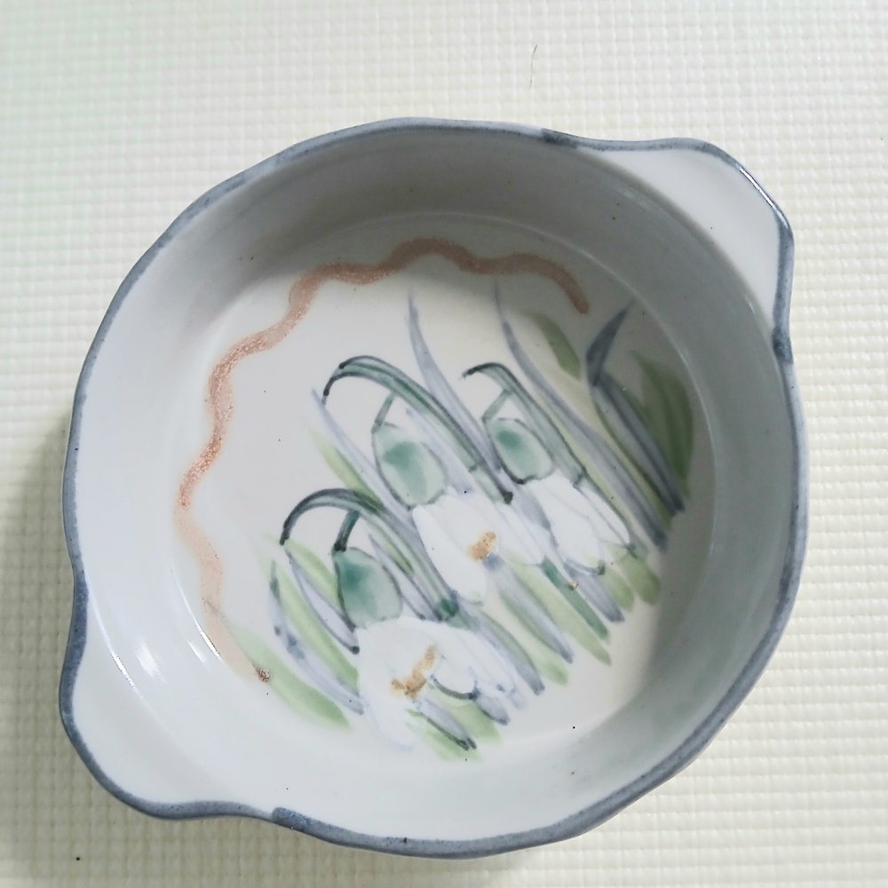 Vintage Snow Drops Ceramic hand painted dish, 7.5x6, Scotland, Highland stonewar